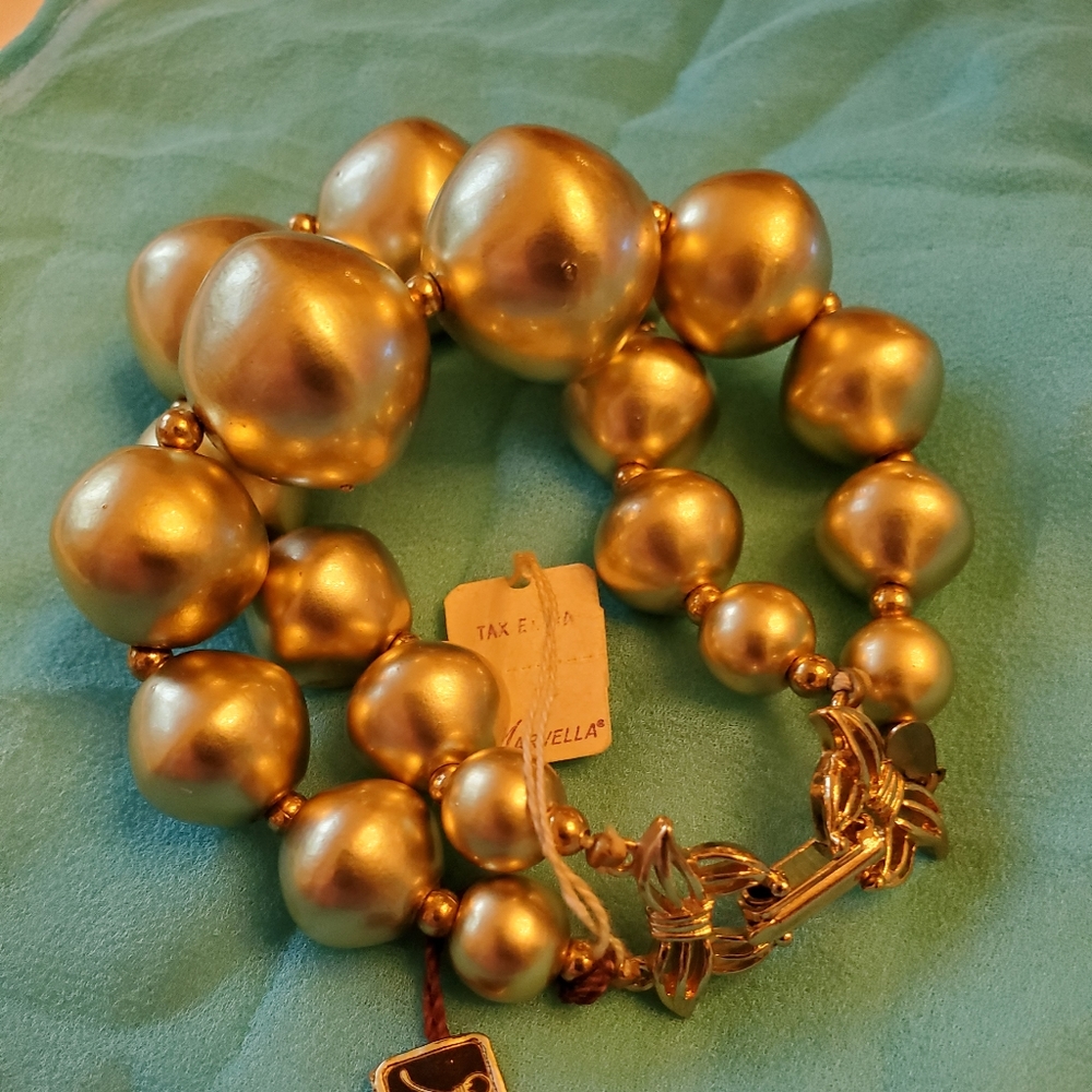 Marvella Faux Gold pearl Braclet - Picture 4 of 8
